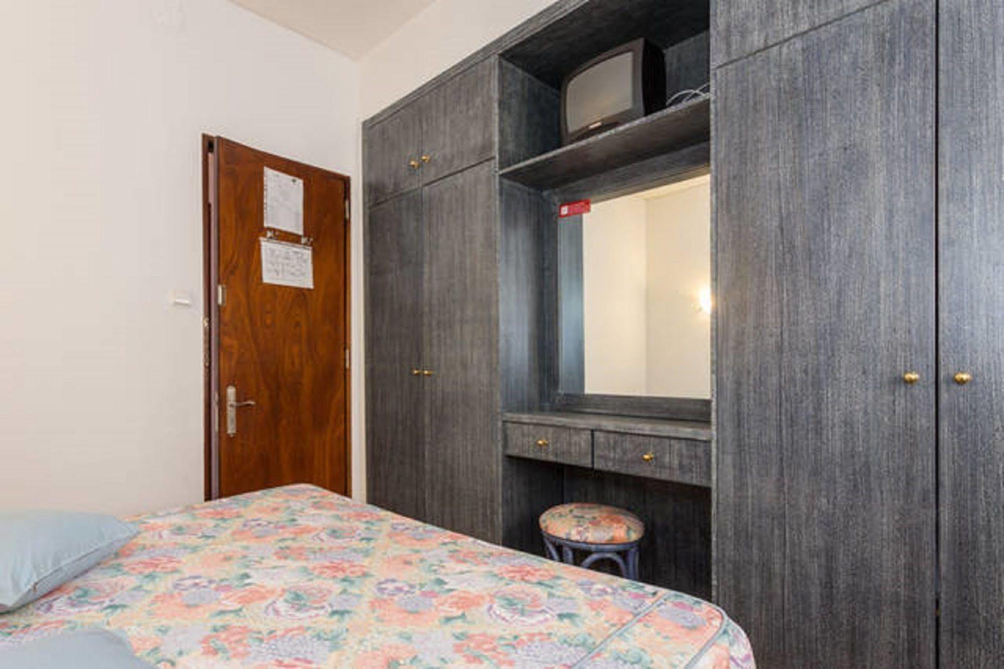 Residencial Miramar Otel Quarteira Dış mekan fotoğraf